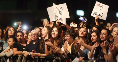 جمهور المغرب يهتف:"الشعب يريد تامر حسنى".. ونجم الجيل يرد "هاجى معاكم البيت"