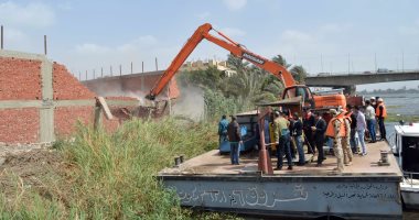 إزالة 21 حالة تعد على حرم النيل وأملاك الدولة فى سوهاج