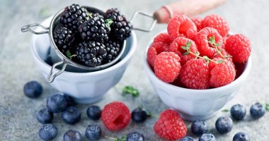 التوت أفضل أنواع الفاكهة لإنقاص الوزن والوقاية من أمراض القلب