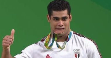 محمد صلاح يهنئ محمد إيهاب بحصوله على ذهبية العالم للأثقال: "مبروك يا بطل"