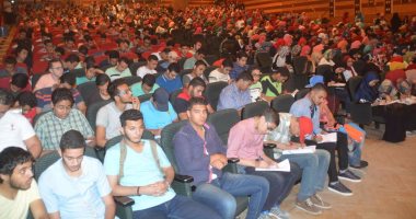 "تعليم المنيا" ينظم مراجعات نهائية لطلاب الثانوية العامة بمسرح المحافظة