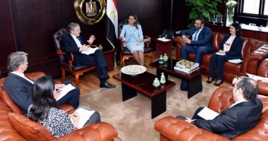 سفير ألمانيا لوزيرة الاستثمار: شركاتنا ترغب فى توسيع استثماراتها بمصر