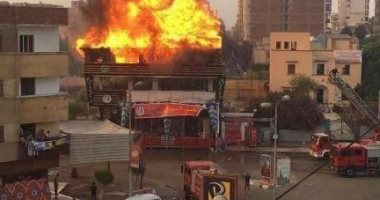 5 سيارات إطفاء تسيطر على حريق مطعم الإسماعيلية