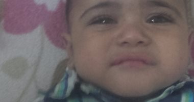 مأساة طفل بالغربية عمره 7 أشهر يحتاج زرع قوقعة.. ووالده يناشد وزير الصحة