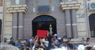 بالفيديو والصور ..سوهاج تودع شهيد سيناء فى جنازة عسكرية بجرجا