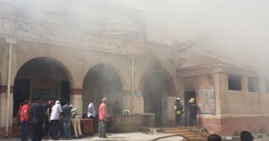 قارئ يشارك بصور لحريق مدرسة كليوباترا الإعدادية فى سيدى جابر بالإسكندرية