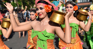 بالصور.. إندونيسيا تحتفل بالدورة 39 لمهرجان بالى للفنون