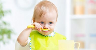 التأخير فى إعطاء الحليب والبيض للأطفال يسبب تطوير الحساسية الغذائية