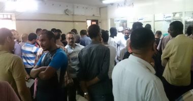 شكوى من تأخر موظفى السفارة السودانية بمصر وتكدس المواطنين