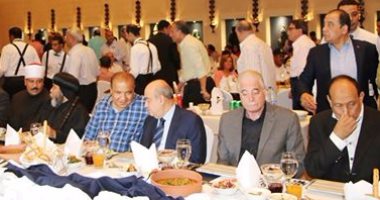 محافظ جنوب سيناء ووزير السياحة على مأدبة افطار الوحدة الوطنية بشرم الشيخ
