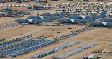 قائد القيادة المركزية الأمريكية: لا خطط لنقل قاعدة العديد من قطر لتركيا