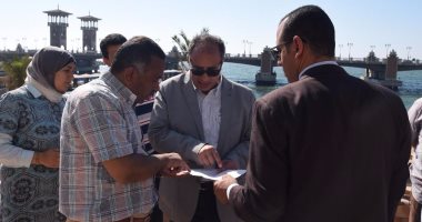 محافظ الإسكندرية يتفقد أعمال رفع كفاءة 430 كبينة بشاطئ ستانلى