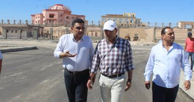 بالصور.. محافظ الأقصر يتفقد عددًا من مشروعات مدينة طيبة الجديدة