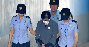 بالصور.. السجن 3 سنوات لصديقة رئيسة كوريا الجنوبية السابقة
