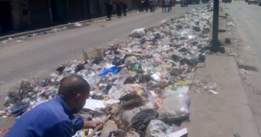 بالصور.. شكوى من انتشار القمامة بشوارع شبرا الخيمة