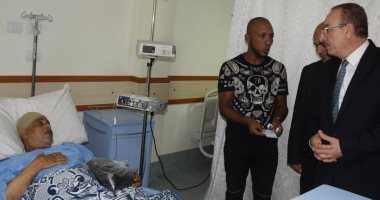 بالصور.. محافظ بنى سويف يزور مرضى المستشفى العام ويتفقد مرفق الإسعاف والمخابز