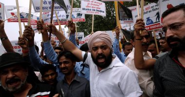 بالصور.. احتجاجات فى الهند ضد ضريبة السلع والخدمات على المنسوجات