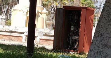 كابينة كهرباء مفتوحة بالحديقة الدولية فى الإسكندرية تهدد حياة الزوار 