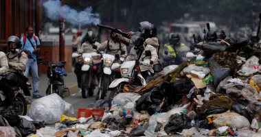 100 قتيل حصيلة التظاهرات المناهضة لرئيس فنزويلا منذ أبريل الماضى 