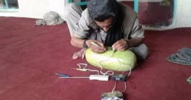 بالصور.. حركة طالبان تستخدم "البطيخ المفخخ" لتنفيذ عملياتها الإرهابية