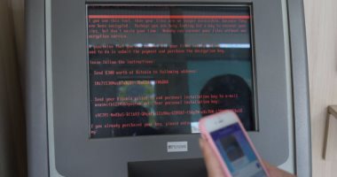 تحويل بنكي بالخطأ ينتهي بتهمة استيلاء.. والقانون المصري يحسم الجدل