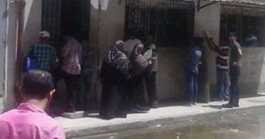 قارئ يشكو محاصرة مياه الصرف مبنى بنك الدم بالإسكندرية