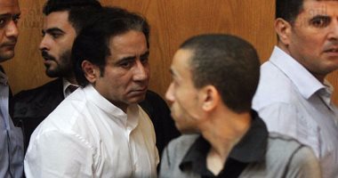 بالصور.. بدء محاكمة أحمد عز وعمرو عسل فى اتهامهما بـ"تراخيص الحديد"