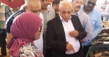 بالفيديو والصور.. محافظ بورسعيد يشدد على ضرورة ضبط الأسعار فى الأسواق