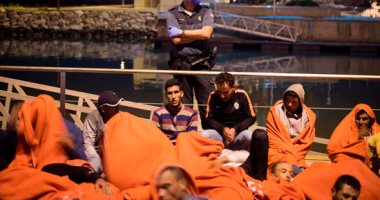 بالصور.. انقاذ 163 مهاجرا غير شرعيا بينهم 50 طفل قبالة السواحل الإسبانية