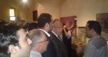 بالصور.. وزير التنمية المحلية يزور متحف رشيد الوطنى