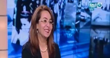 بالفيديو.. وزيرة التضامن: "أنا بشجع الأهلى أمام القطن الكاميرونى علشان فريق مصرى"