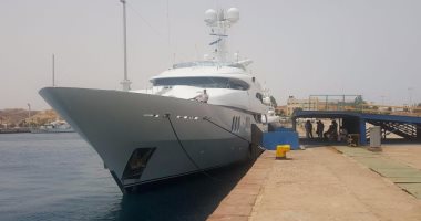 بالصور .. وصول خمس يخوت سياحية لميناء شرم الشيخ