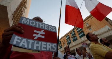 بالصور..تظاهرات فى مالطا ضد مشروع قانون يسمح بزواج المثليين
