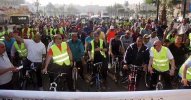 محافظ العاصمة يتقدم ماراثون الدراجات بشوارع القاهرة الخديوية