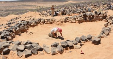 بالصور.. اكتشاف مقابر حجرية قديمة فى الأردن توفر معلومات عن طرق دفن الموتى