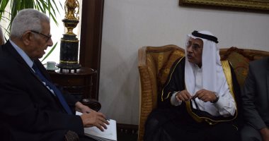 مكرم محمد أحمد يلتقى رئيس جمعية مجاهدى سيناء لمناقشة مشكلات المنطقة