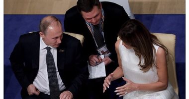 بالصور والفيديو.. كيف يعامل بوتين "الجنس اللطيف" فى قصور الرئاسة