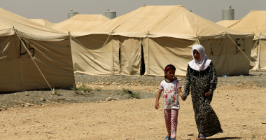 الدفاع الروسية: 20 شخصا يموتون يوميا فى مخيم الهول للنازحين السوريين