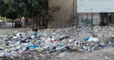 قارئ يشكو تراكم القمامة بشوارع مدينة السلام