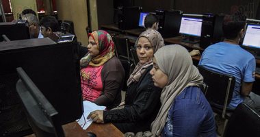 300 طالب سجلوا رغباتهم بمعامل معهد إحصاء جامعة القاهرة حتى الآن