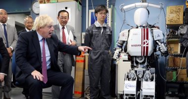 بالصور.. وزير الخارجية البريطانى يزور معهد البحوث للعلوم والهندسة بطوكيو