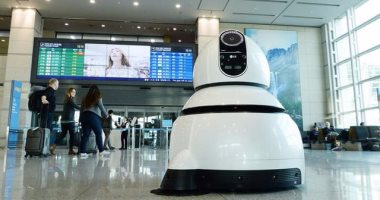 LG تخصص روبوتات ذكية لمساعدة المسافرين فى مطارات "سيول"