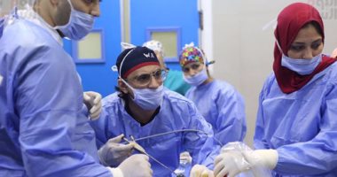 بالصور.. لأول مرة فى الشرق الأوسط عملية جراحية لنقل دم لجنين داخل الرحم