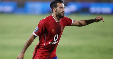 إسلام محارب يحصل على إذن بالغياب عن مران الاهلي 