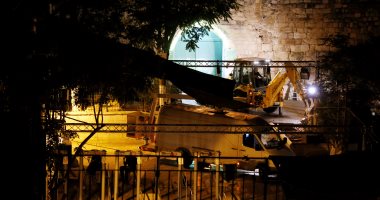 الاحتلال الإسرائيلى يجرى أعمال تجريف أمام الأقصى من جهة باب الأسباط