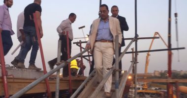 بالصور.. وزير الإسكان يتفقد إنشاءات كوبرى العبور بأكتوبر وحديقة الشيخ زايد