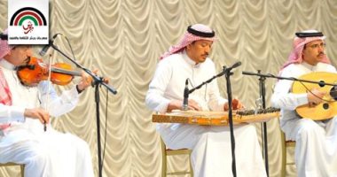 الفرقة الموسيقية السعودية تشارك نوال الزغبى حفلها على مسرح جرش