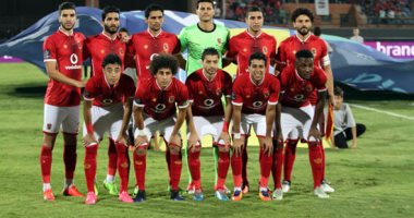 الأهلى والفيصلى يصلان ملعب برج العرب قبل مواجهتهما فى البطولة العربية