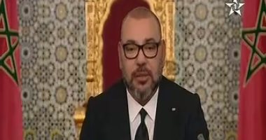 ملك المغرب: الطبقة السياسية تتسابق لتستفيد من الإيجابيات وتحمل القصر السلبيات