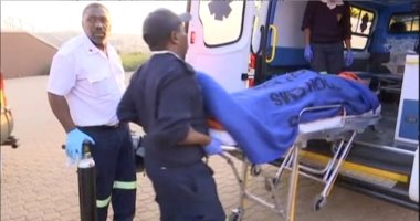 بالصور.. مقتل 2 وإصابة آخرين فى حادث تدافع بملعب لكرة القدم بجنوب أفريقيا